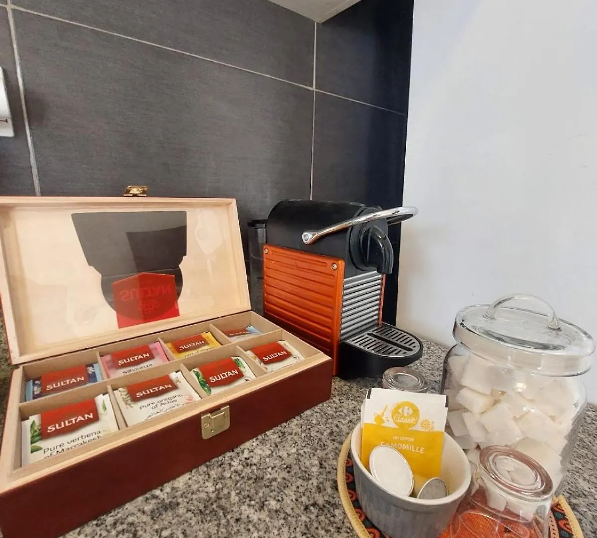 아파트 Charite Host Appartement , Wifi Et Parking Gratuit 아가디르 모로코